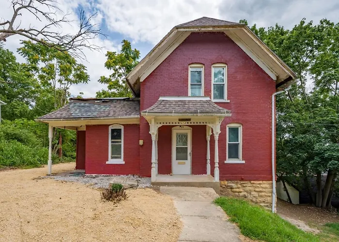 Holiday home Historic Brick Near River And Downtown